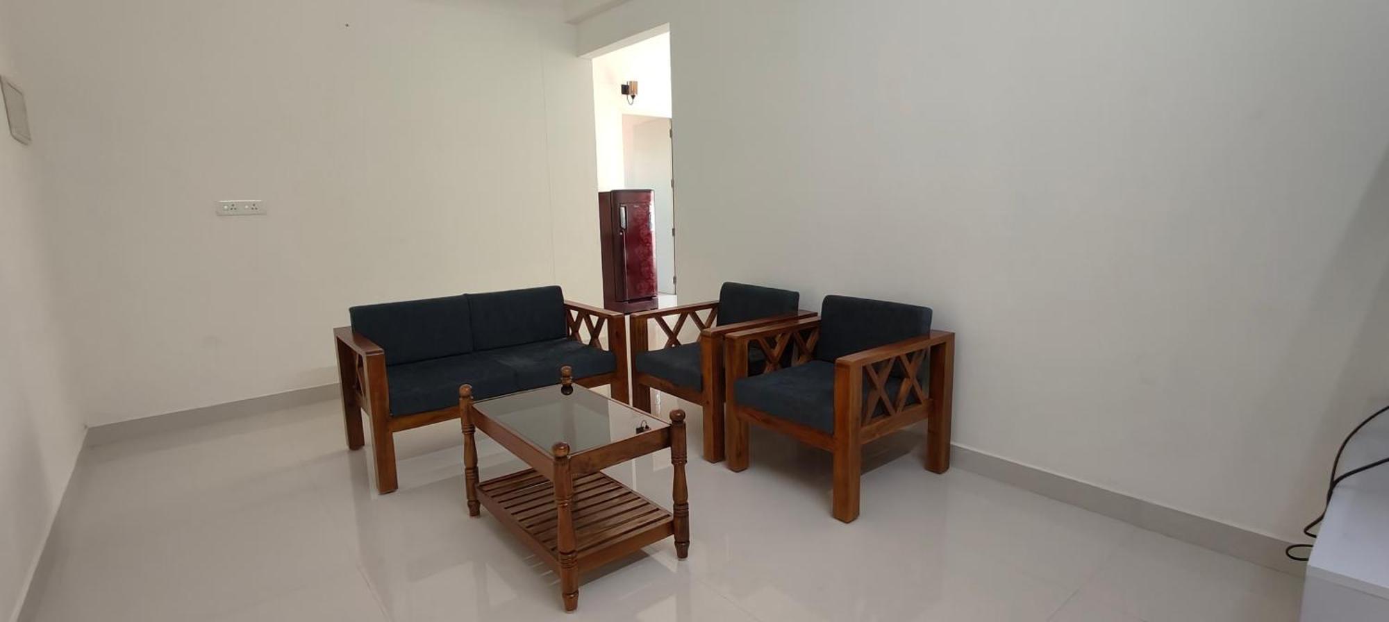 Hobiz Serviced Apartments Chalakuzhy Nr Medical College Trivandrum Thiruvananthapuram Exterior foto